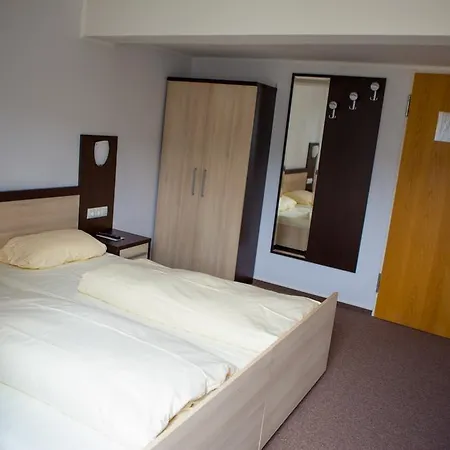 Otel Pohl's Rheinhotel Adler 3*
